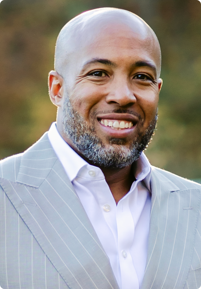 headshot of Brandon Harris